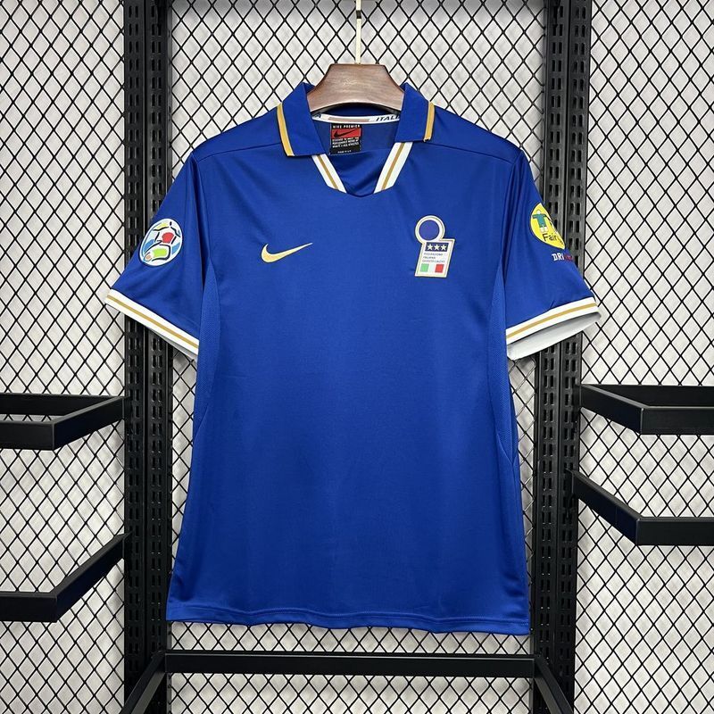 Camisa da Itália I 1996 Torcedor RETRO