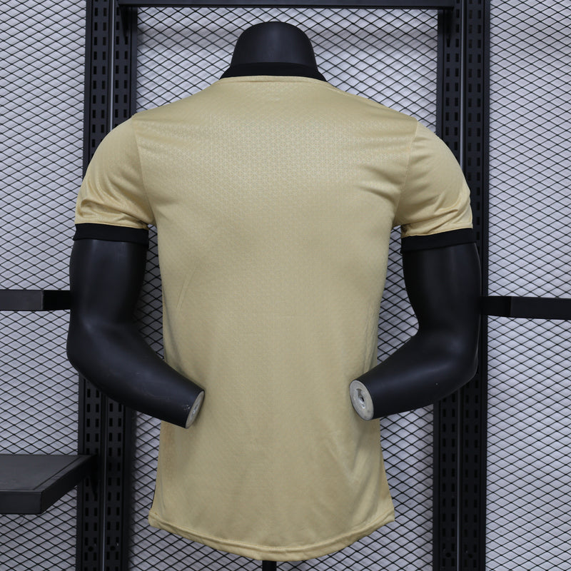 Camisa do Manchester City Edição Especial 24/25 JOGADOR Dourada