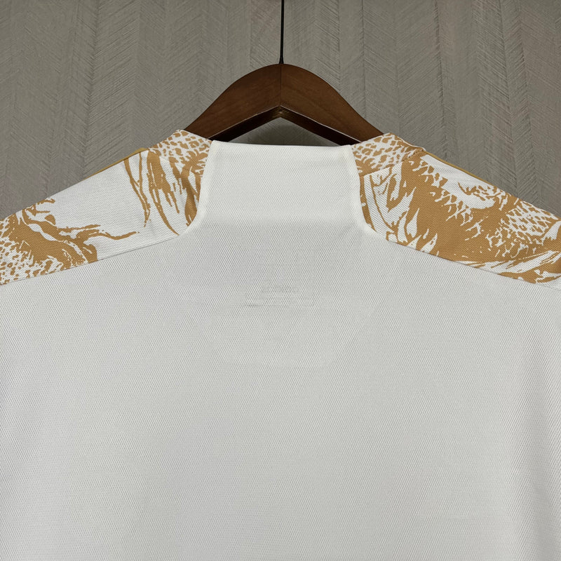 Camisa do Real Madrid Edição Especial 23/24 Torcedor Dourada