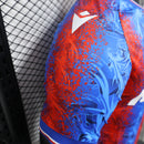 Camisa do Crystal Palace I 24/25 JOGADOR Azul e Vermelha