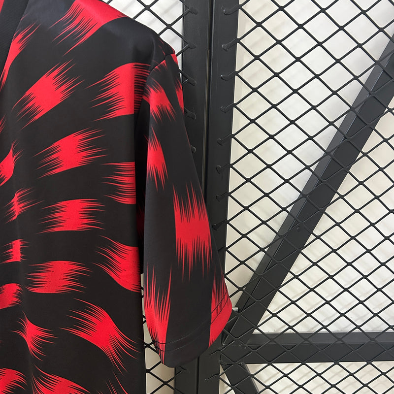 Camisa do Flamengo Pré-jogo 25/26 Torcedor Preto e Vermelho