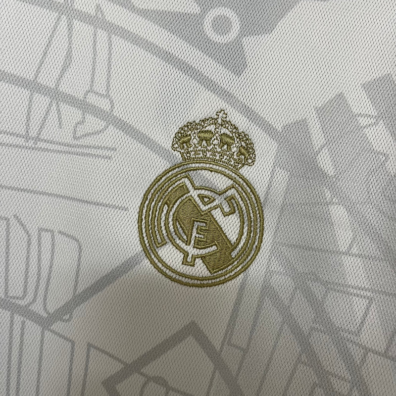 Camisa do Real Madrid Edição Especial 23/24 Torcedor Dourada
