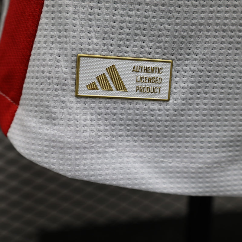 Camisa do Fulham I 24/25 JOGADOR Branca