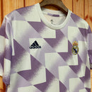 Camisa do Real Madrid Pré-Jogo 22/23 Roxa