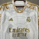 Camisa do Real Madrid Edição Especial 23/24 Torcedor Dourada