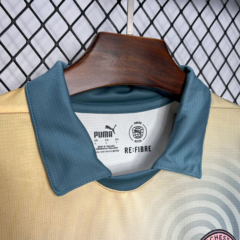 Camisa do Manchester City IIII 24/25 Torcedor Amarela