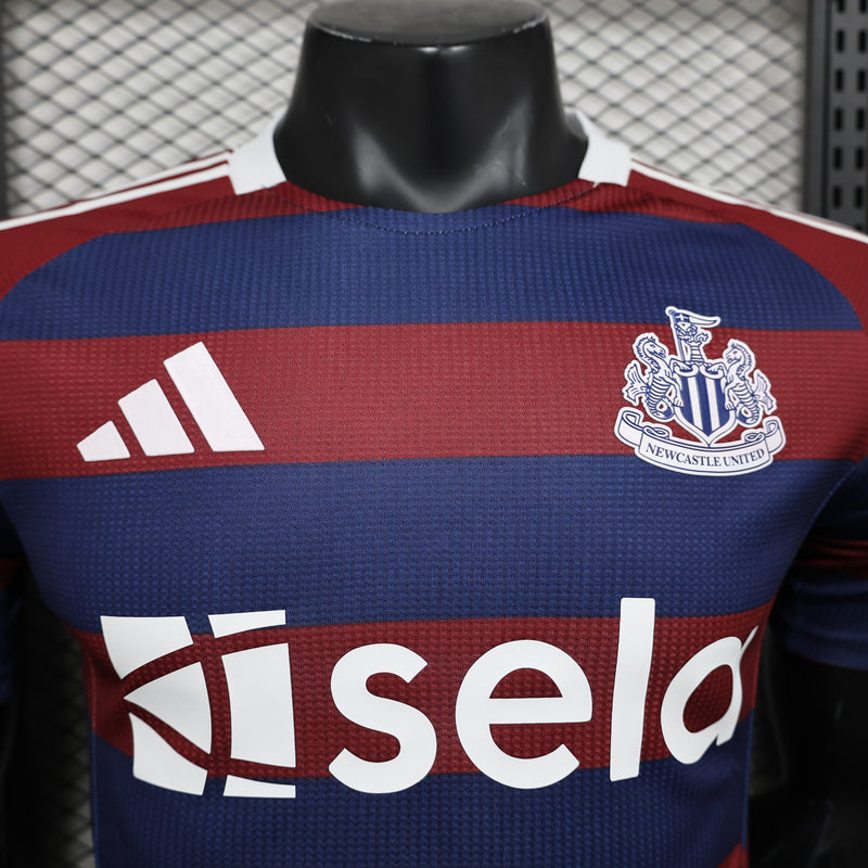 Camisa do Newcastle United II 24/25 JOGADOR Azul e Vermelho