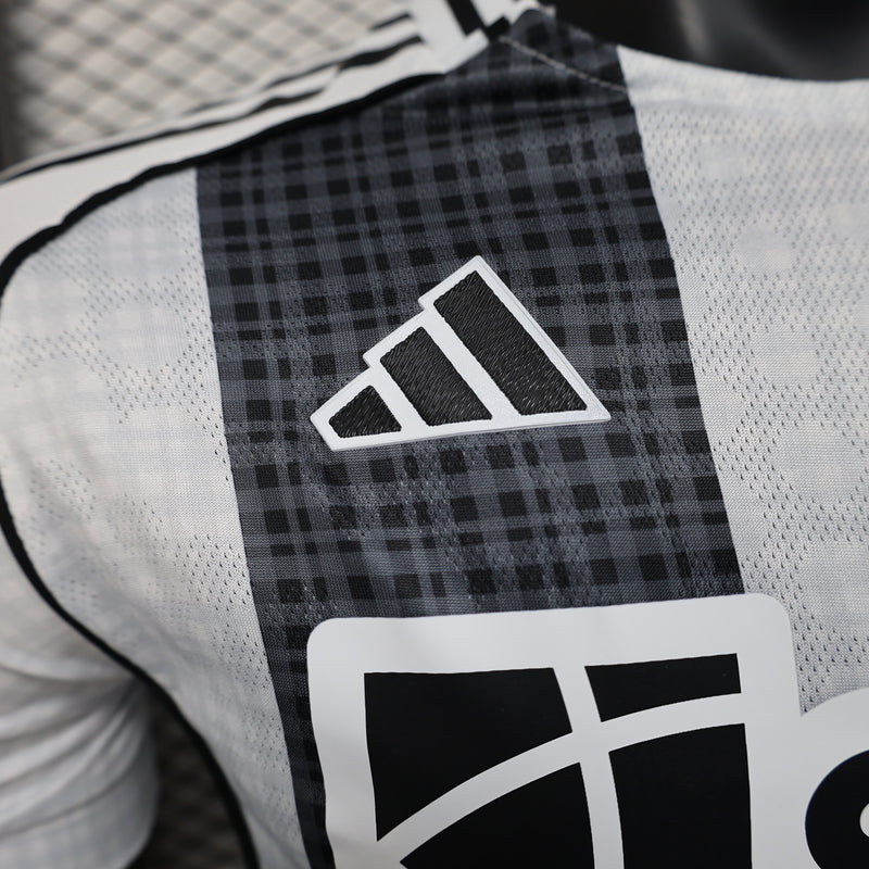 Camisa do Newcastle United I 25/26 JOGADOR Preta e Branca