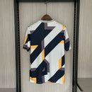 Camisa do Real Madrid Treino 23/24 Preta e Branca