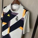 Camisa do Real Madrid Treino 23/24 Preta e Branca